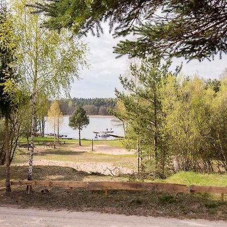 Dom Nad Jeziorem Tajty Гіжицько Екстер'єр фото
